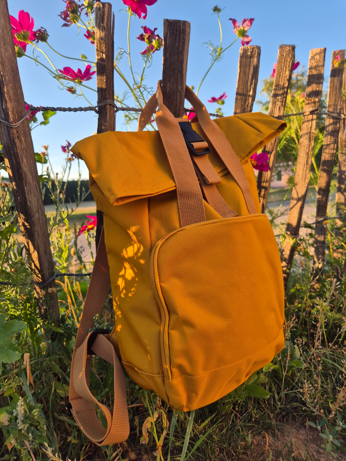 Roll-Top Rucksack für Schule, Beruf und Freizeit | Rücken Racker senfgelb