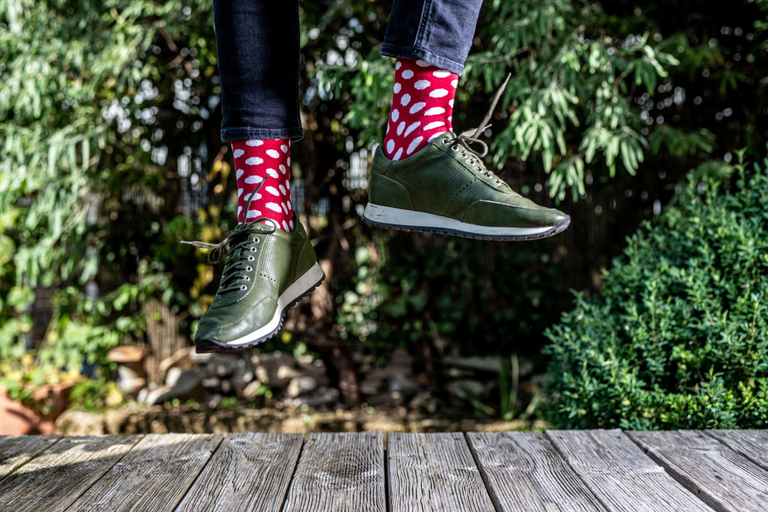 BUXandSOX | Rote Socken mit Punkten in der 5-er Geschenkbox